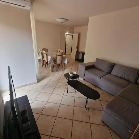 Confort Et Calme A T3 Pour 4 Personne Apartman *